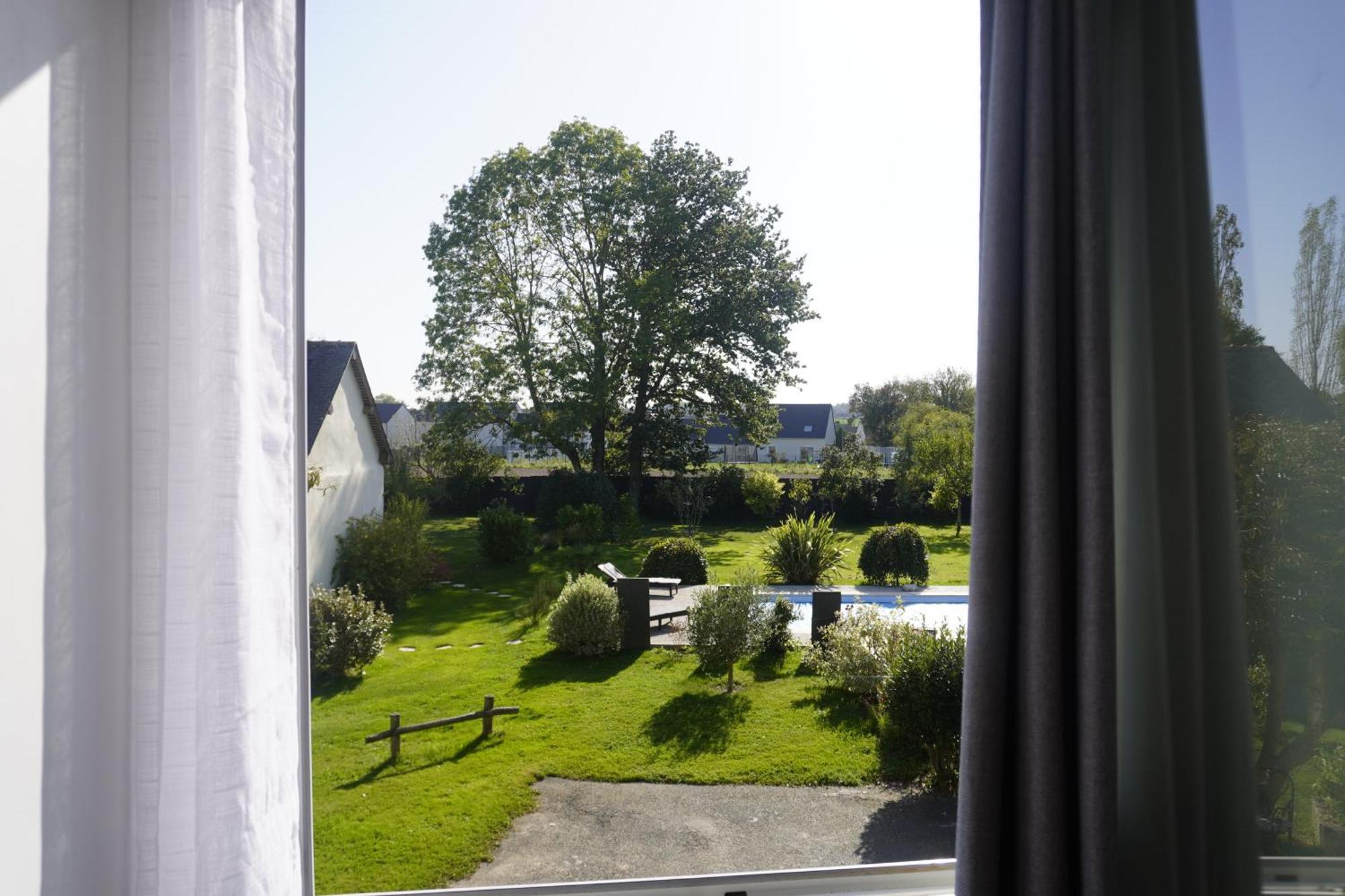 Le Domaine Du Moulin 28 Bed and Breakfast Bailleau-l'Eveque Exteriör bild