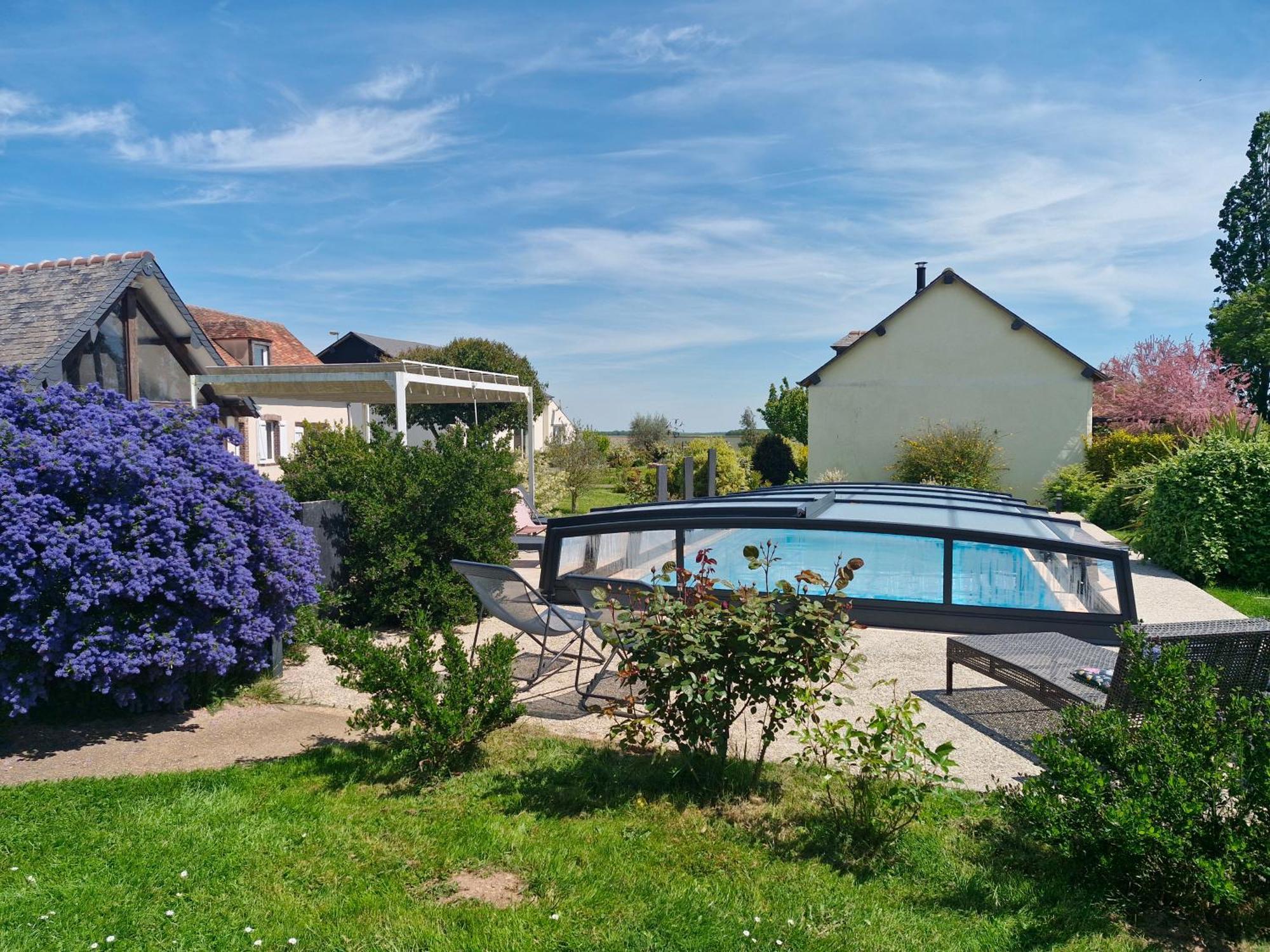 Le Domaine Du Moulin 28 Bed and Breakfast Bailleau-l'Eveque Exteriör bild